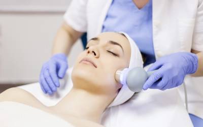 Facial Skin Tightening and Lifting